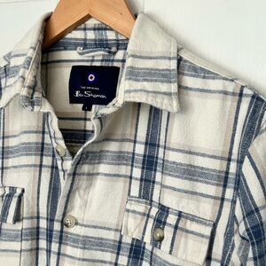 Ben Sherman Men’s Size L Long Sleeve Heavy Flannel Button Down Plaid Shirt